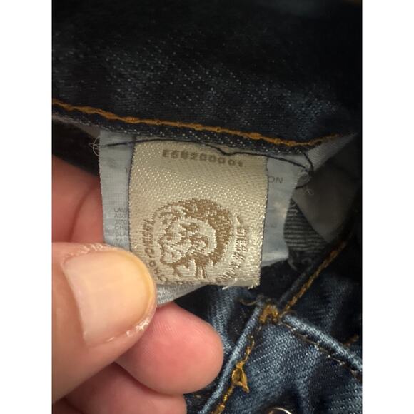 Diesel Industries Men's 32 x 30 Blue Strait Leg Jeans- EUC - Picture 10 of 10